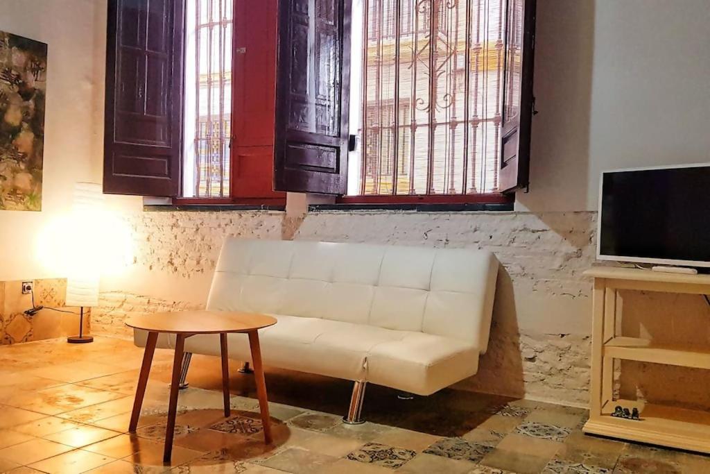B Reform Netflix Parking Segun Disponibilidad * Seville